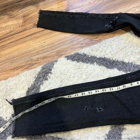 Abercrombie & Fitch The Skinny High Rise Black Jeans - Picture 10 of 13